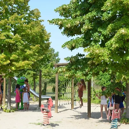 Marco Polo Aparthotel 3*